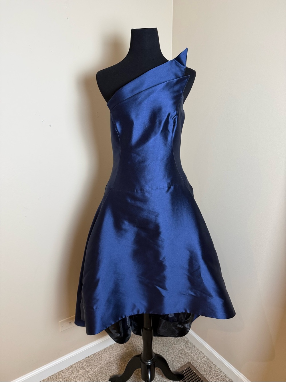 Lourdes Chavez Haute Couture Embellished Silk Evening Gown